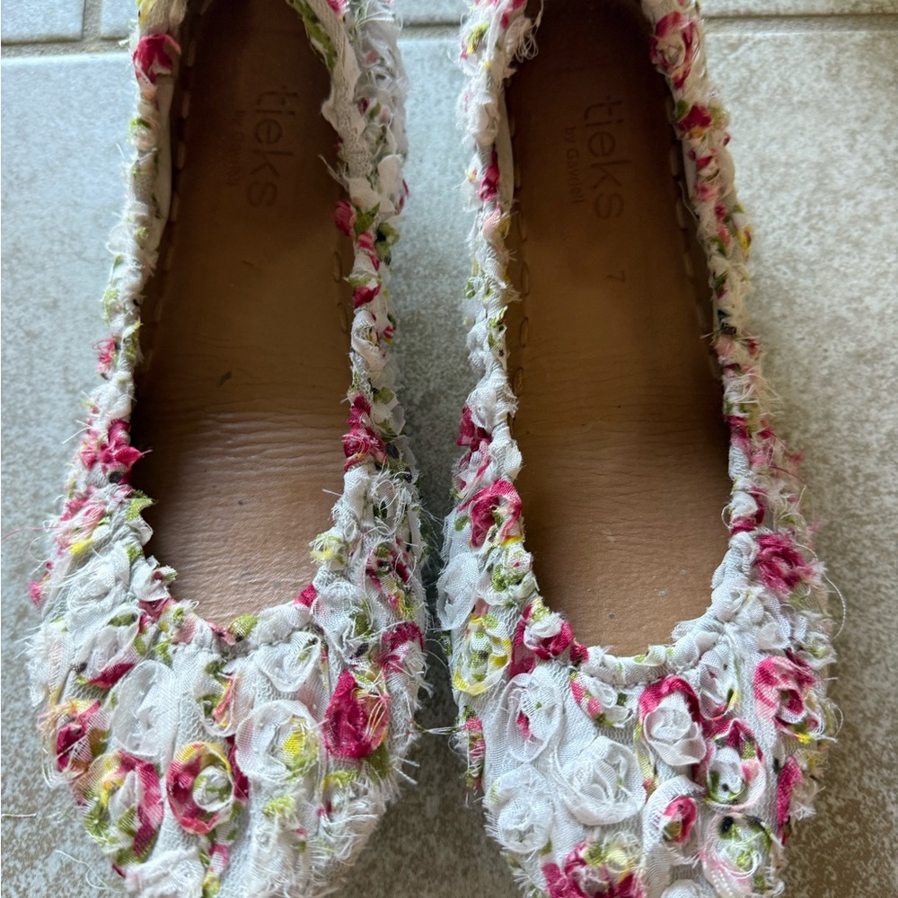 Tieks VERY WELL LOVED Rose Garden Ballet Flats size 7